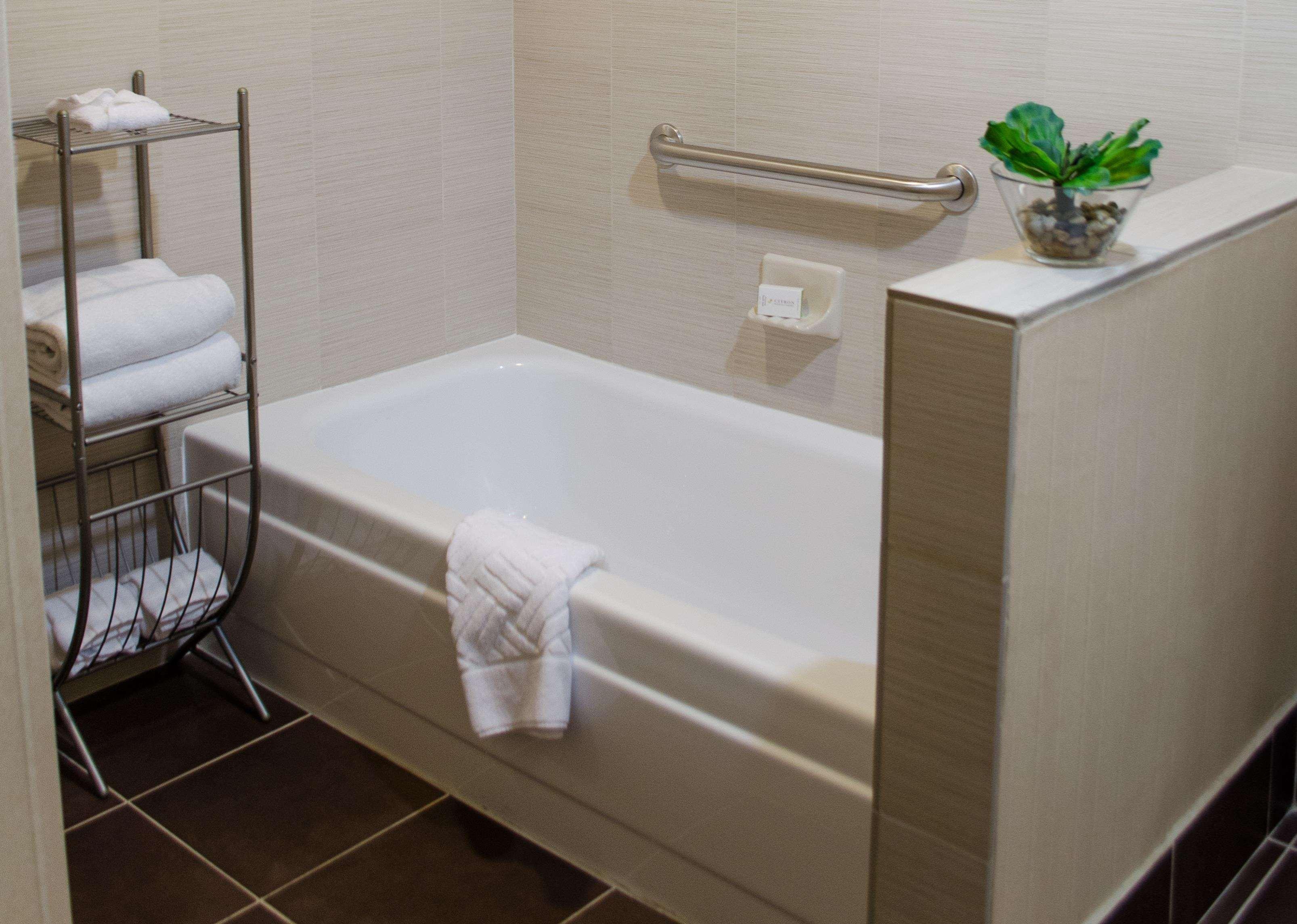 Doubletree Suites By Hilton Tucson Airport Bagian luar foto