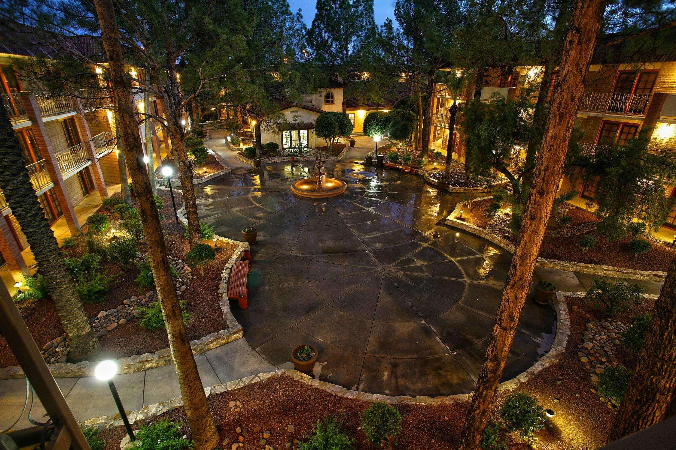 Doubletree Suites By Hilton Tucson Airport Bagian luar foto