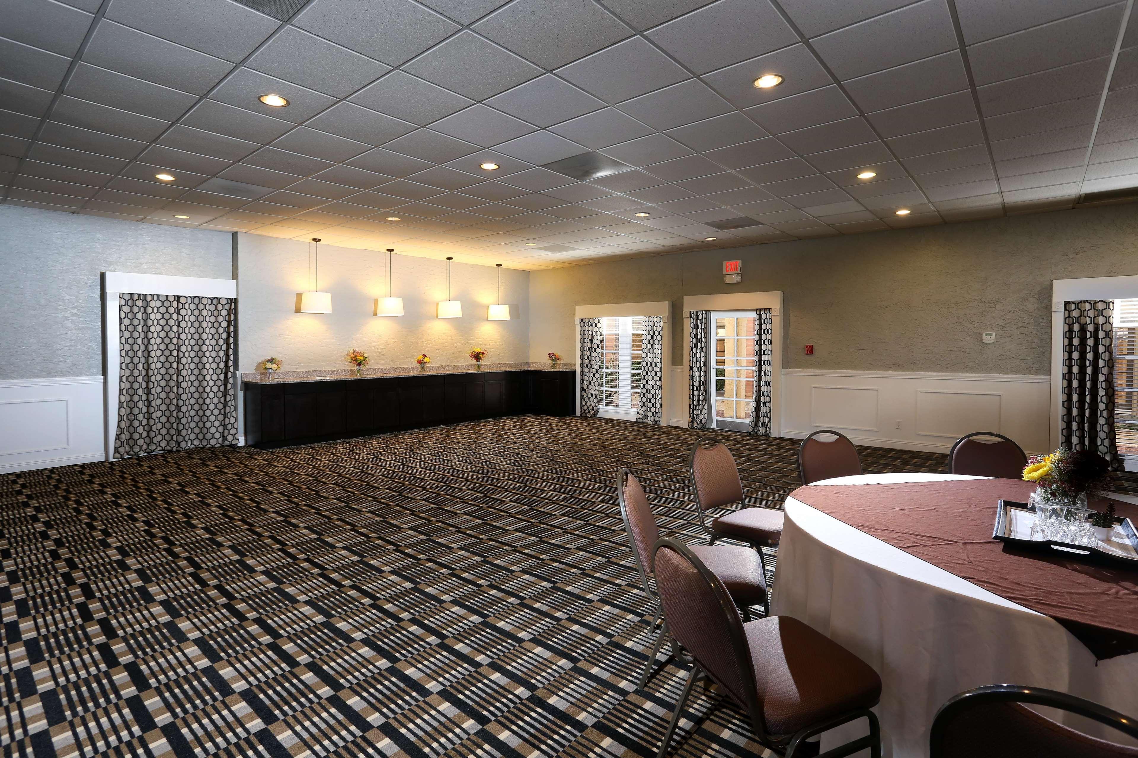 Doubletree Suites By Hilton Tucson Airport Bagian luar foto